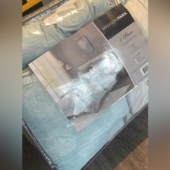 7 Piece Reversible Cotton Sateen Comforter Seafoam Full/Queen, NEW - Picture 3 of 4